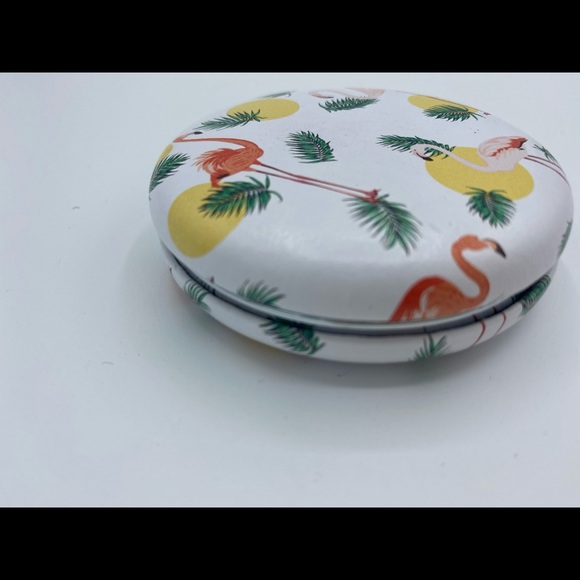 Flamingo Leaf Compact Double Mirror - Picture 2 of 3